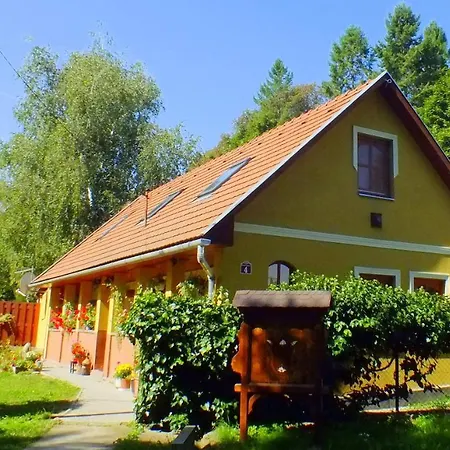 Appartamento Tulipán Ház